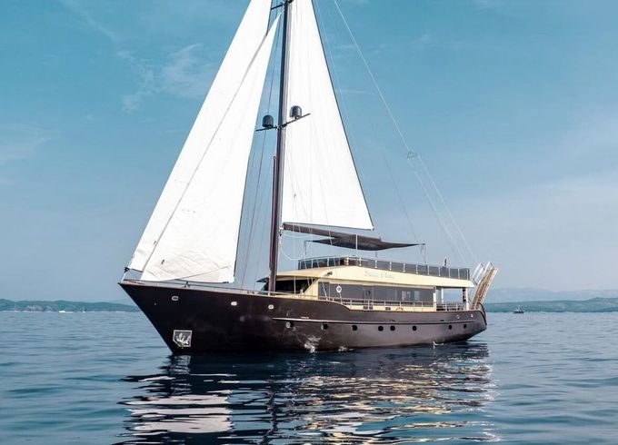 Gulet Nuić nautika Gulet 28m