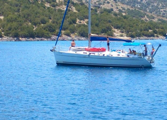 Sailboat BENETEAU CYCLADES 43.4 13.26m