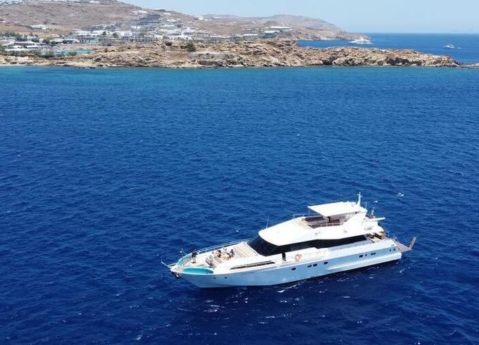 Motor yacht Technomarine 95 2500hp