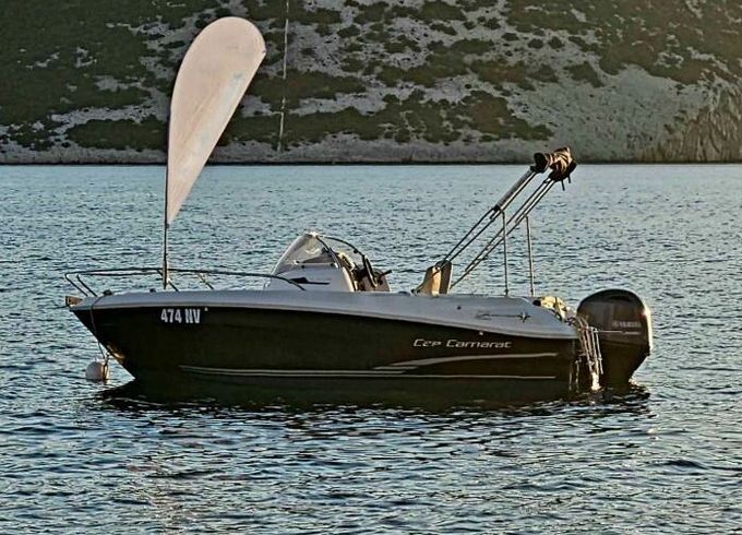 Motorboat Jeanneau cap camarat 5,5 wa 115hp