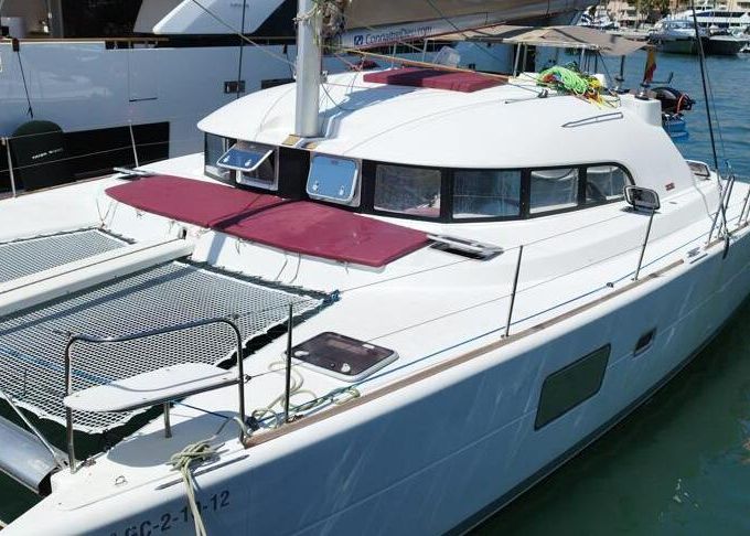 Catamaran Lagoon 380 S2 12m