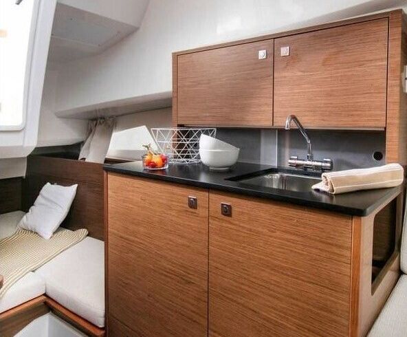 Motorboat Jeanneau Cap Camarat 9.0 Wa 400hp