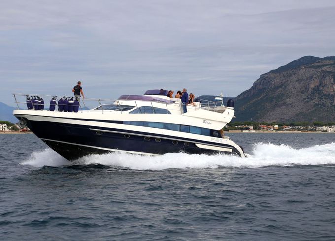Motor yacht Conam 60 wide body 1176hp