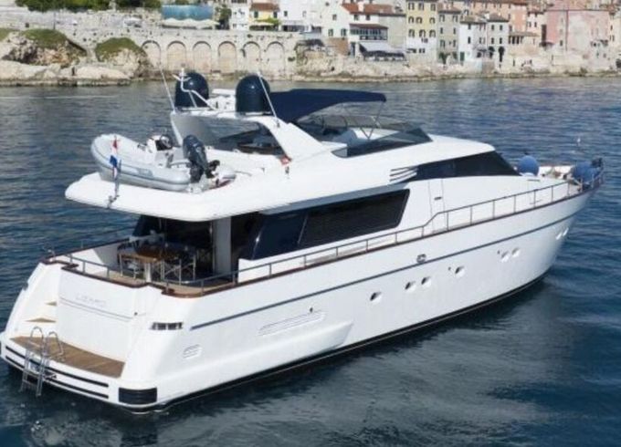 Motor yacht San Lorenzo 72 2400hp