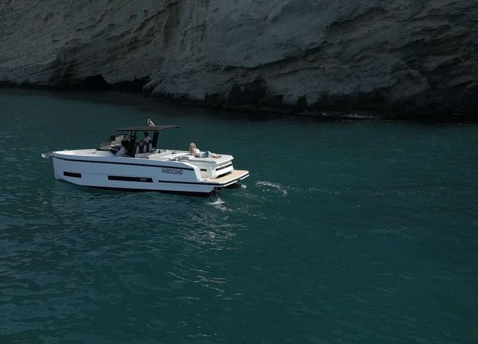 Motorboat De Antonio Open D32 500hp