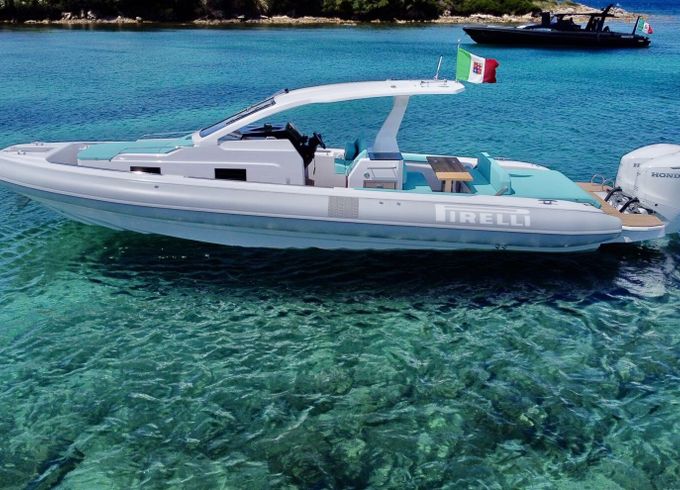 RIB Pirelli Pirelli 35 350hp