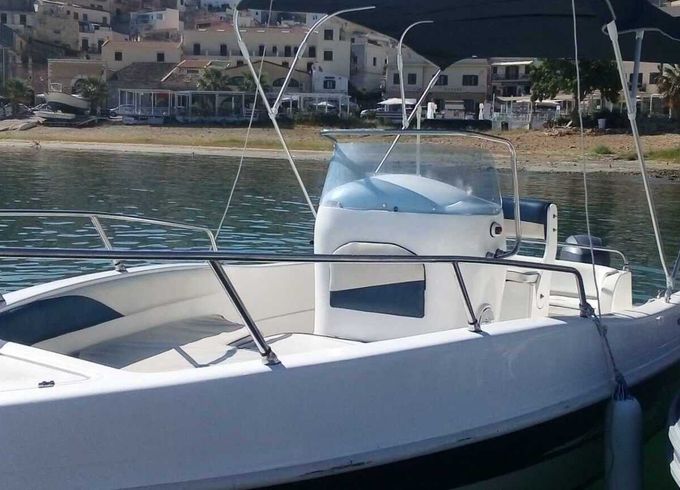 Boat without licence  Tancredi Blumax 40hp