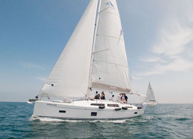 Sailboat Hanse Hanse 388 11.4m