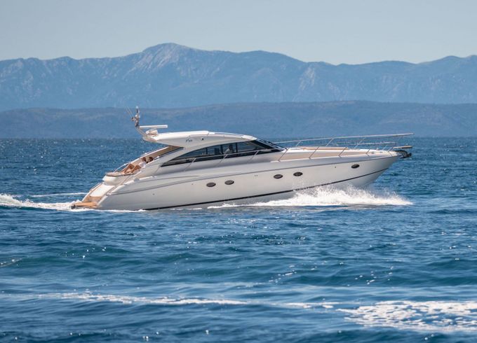 Motor yacht Princess V53 1600hp