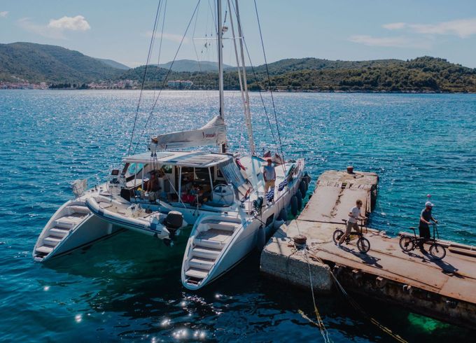 Catamaran Lagoon 570 17.4m