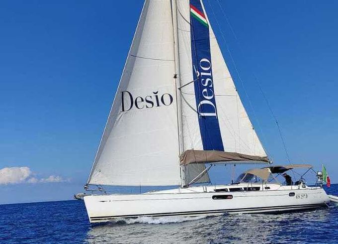 Sailboat Jeanneau Sun Odyssey 49 i 15m
