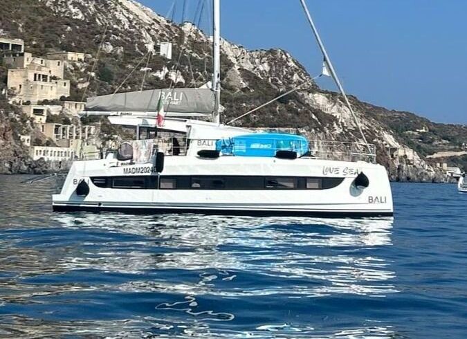 Catamaran Bali - Catana Cat Smart 11m