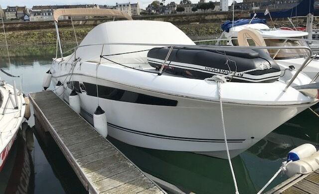 Motorboat Jeanneau Cap Camarat 8.5 Wa