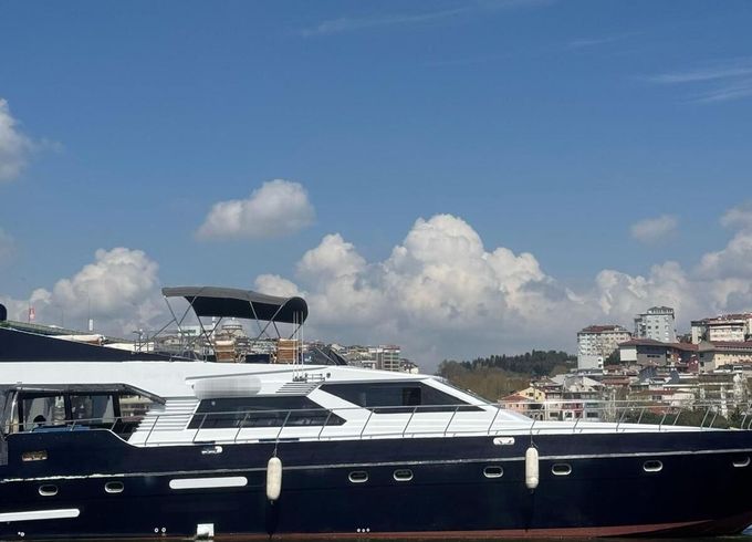 Motor yacht Costom made 2000