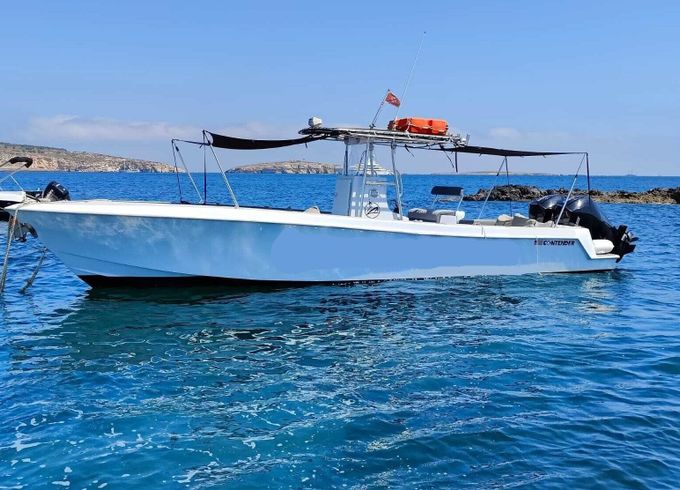 Motorboat Contender 31open 600hp