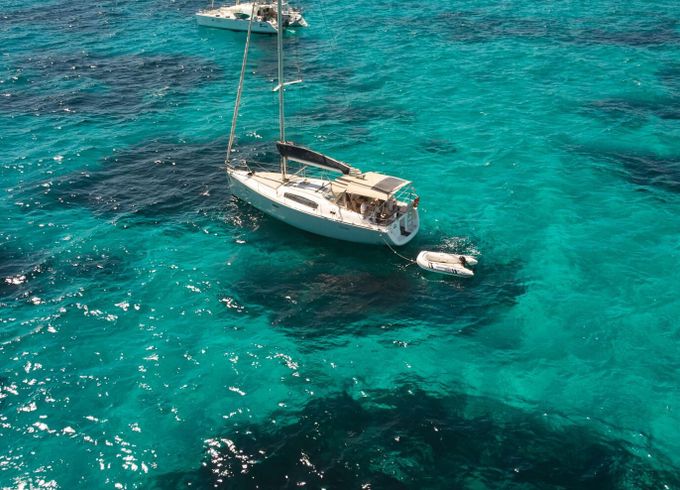 Sailboat Beneteau Oceanis 40 12m
