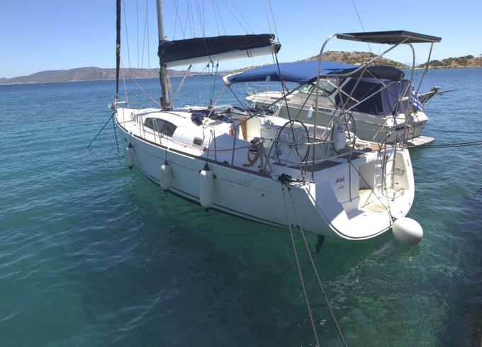 Sailboat Beneteau Oceanis 43 13m