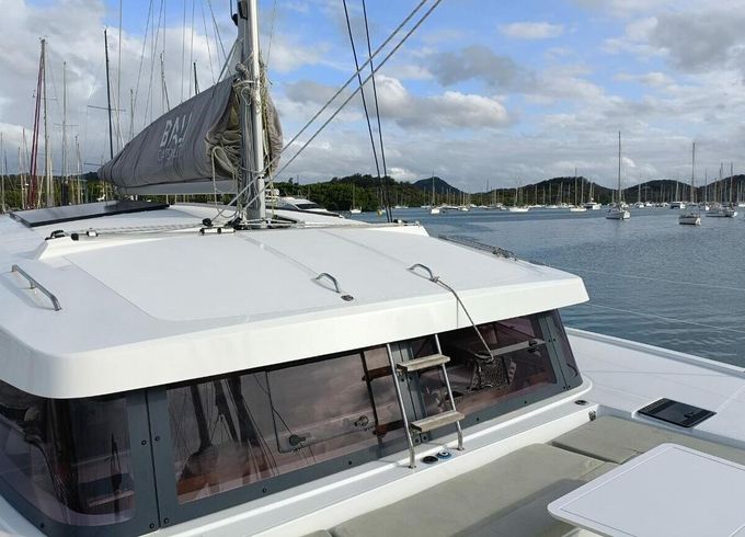 Catamaran Catana Group Bali Catsmart - 4 + 2 cab. 12m