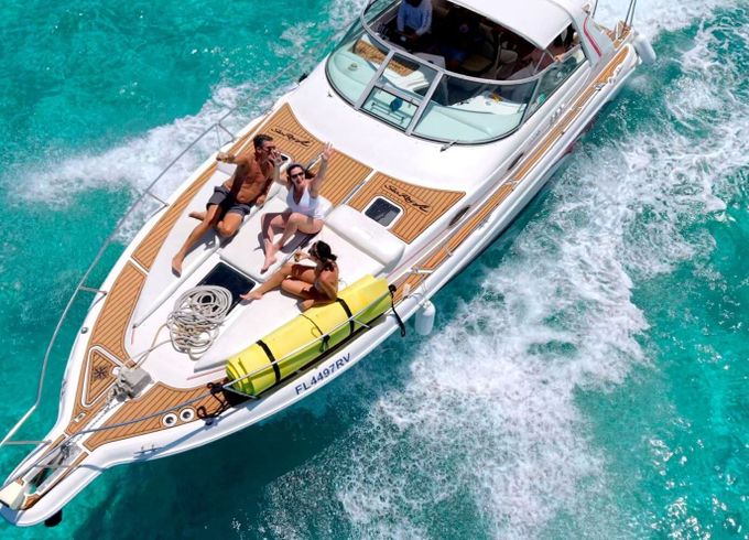Motorboat Sea Ray sundancer 2000 300hp