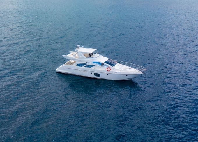 Motorboat Azimut 55 Fly 1430hp