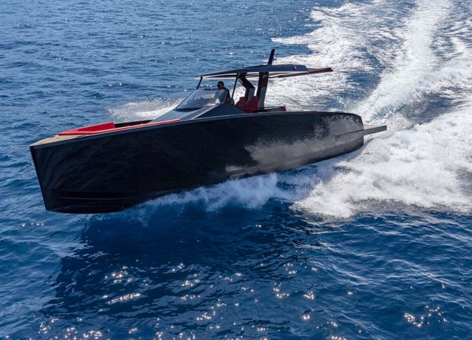 Motorboat TESORO T40 600hp
