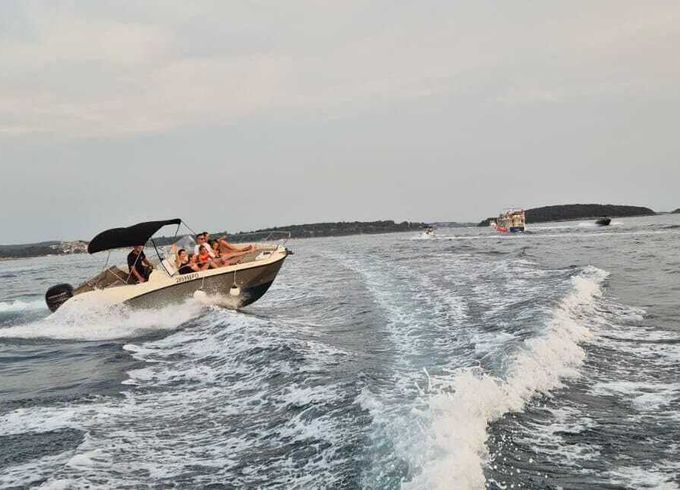 Motorboat QUICKSILVER 675 675 ACTIV OPEN 150hp