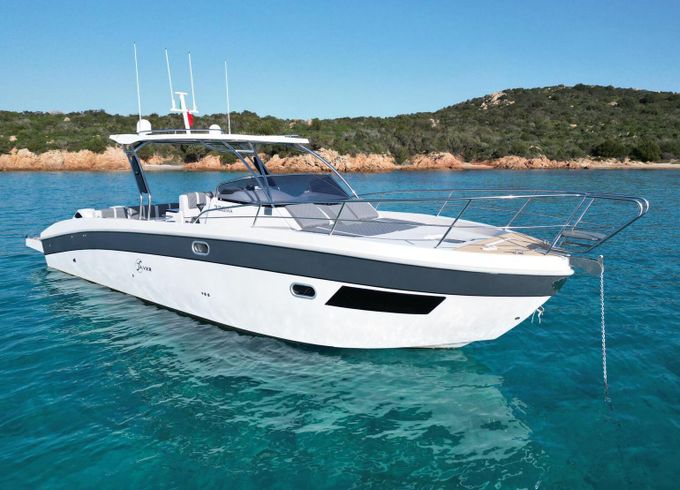 Motorboat Saver Saver 330sport 11 metri 500hp