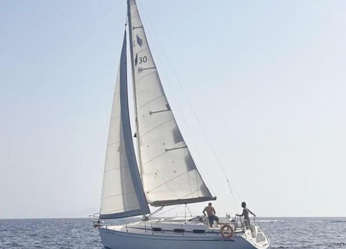 Sailboat Bavaria Cruiser 30 10m