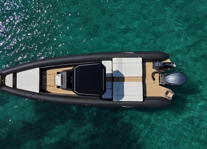 Motorboat Ribco 8.60 500hp