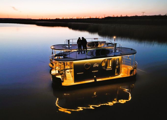 Houseboat Nautilus Hausboote Nautiki mini 2 mit Kamin - führerscheinfrei