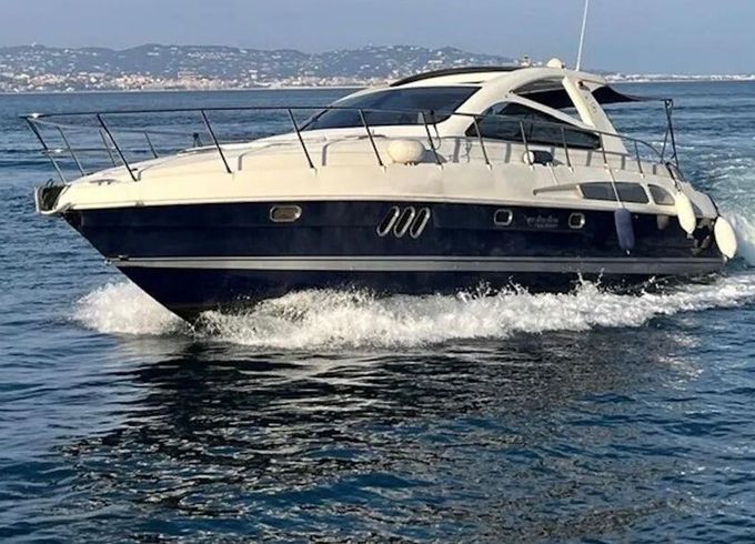 Motorboat Airon Marine 4300 Ttop 640hp