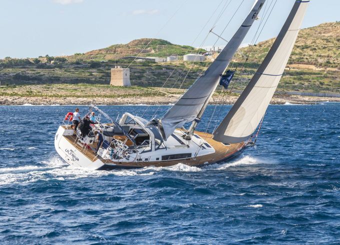 Sailboat Beneteau Oceanis 60 18.5m