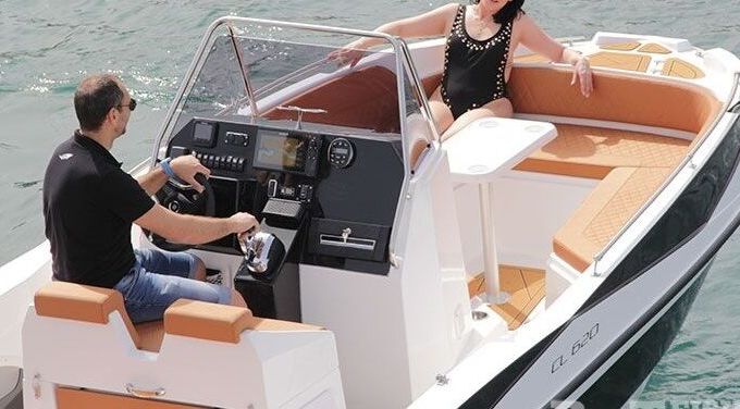 Motorboat Nireus Cl620 200hp