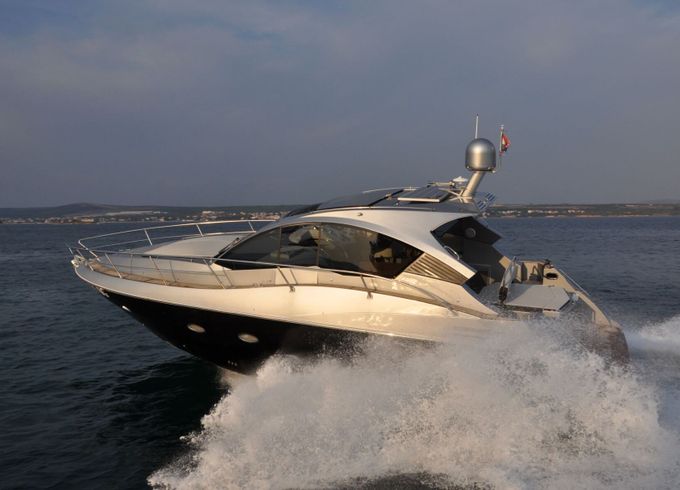 Motorboat Mirakul 40 Hardtop 520hp