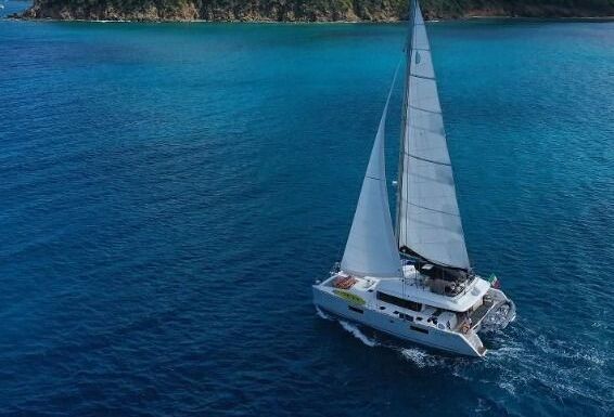Catamaran Lagoon 560 18m