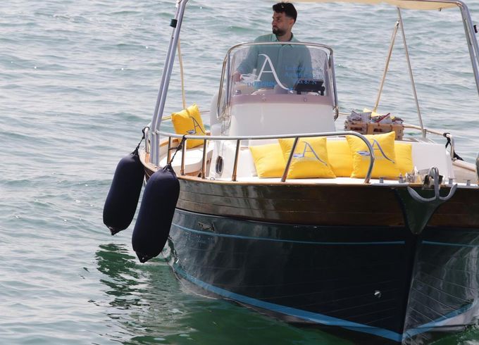 Motorboat Fratelli Aprea 750 200hp
