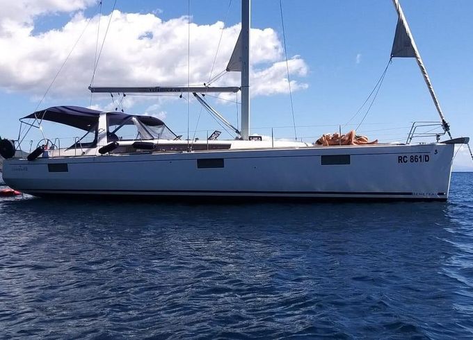 Sailboat Beneteau Oceanis 48 15m