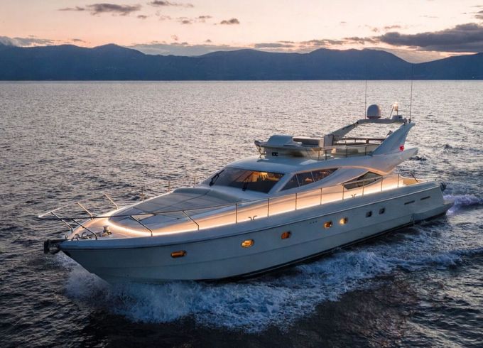 Motor yacht Ferreti 620 2100hp