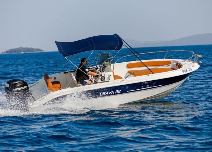 Motorboat Mingolla Brava 22 150hp
