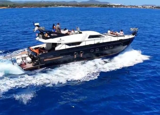 Motor yacht Ferretti 175 2400hp