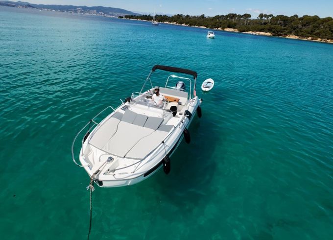 Motorboat Beneteau Flyer 7.7 250hp