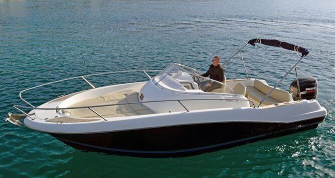 Motorboat Jeanneau Cap Camarat 7.55 250hp