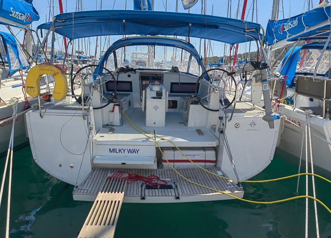 Sailboat Jeanneau Sun Odyssey 440 13.39m