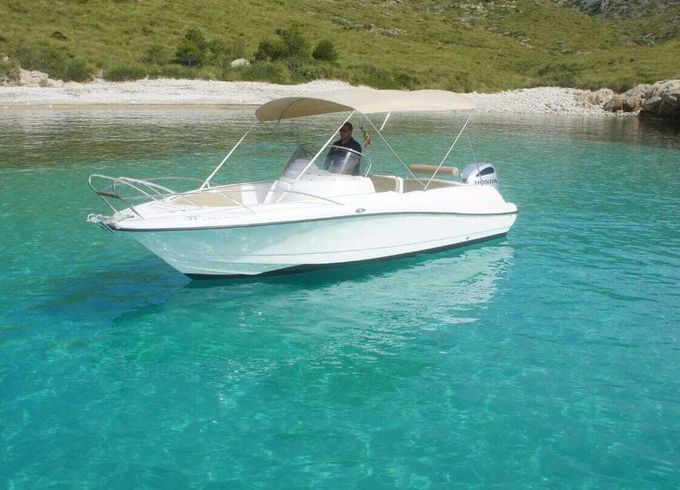 Motorboat Marion 7, 5 200hp