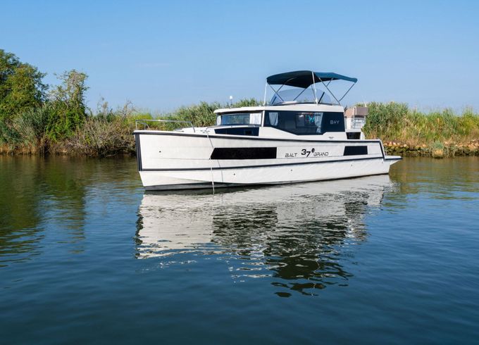 Houseboat Houseboat Grand 37