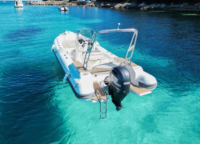 RIB Capelli Capelli Tempest 700 200hp