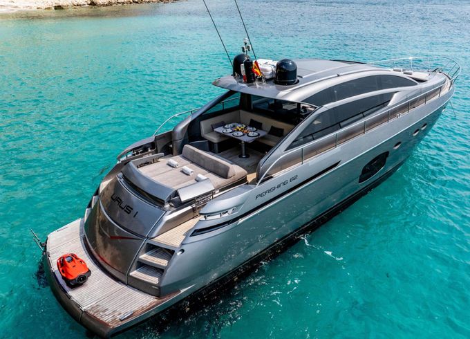 Motor yacht Pershing 62 3697hp