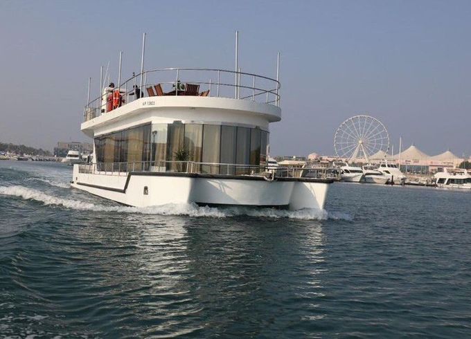 Houseboat Houseboat Sunshine