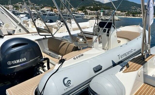 RIB CAPELLI TEMPEST 700 200hp
