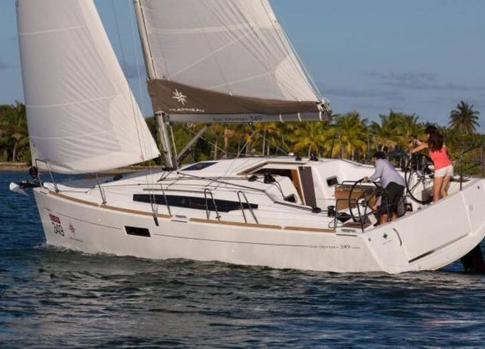 Sailboat JEANNEAU Sun Odyssey 349 QR 10.4m